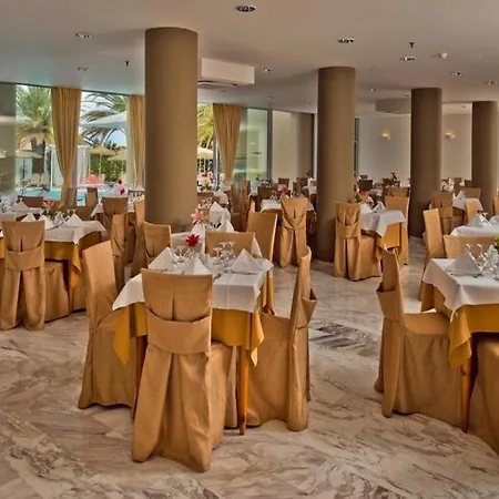 Minos Hotel 3*